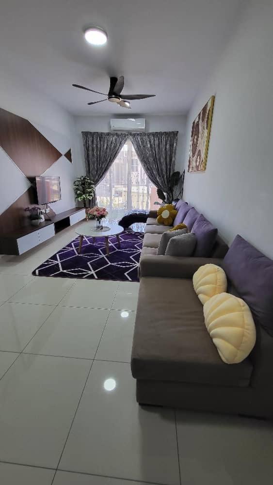 Rhr Deluxe Guesthouse Kinarut Papar Sabah - Pool View Bagian luar foto